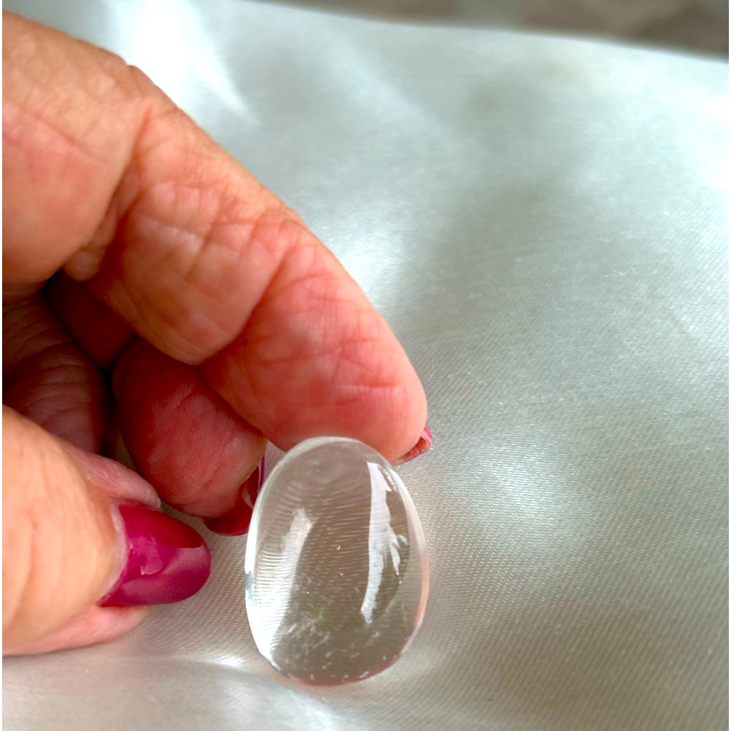 Clear Quartz Crystal 21$
